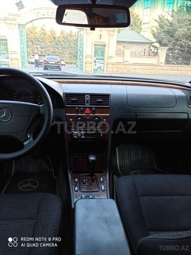 Mercedes C 180 2000, 285,000 km - 1.8 l - Bakı