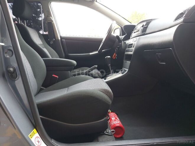 Toyota Corolla 2006, 166,300 km - 1.4 л - Bakı