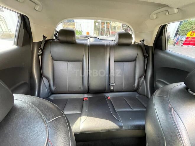 Nissan Juke 2012, 98,000 km - 1.6 l - Bakı