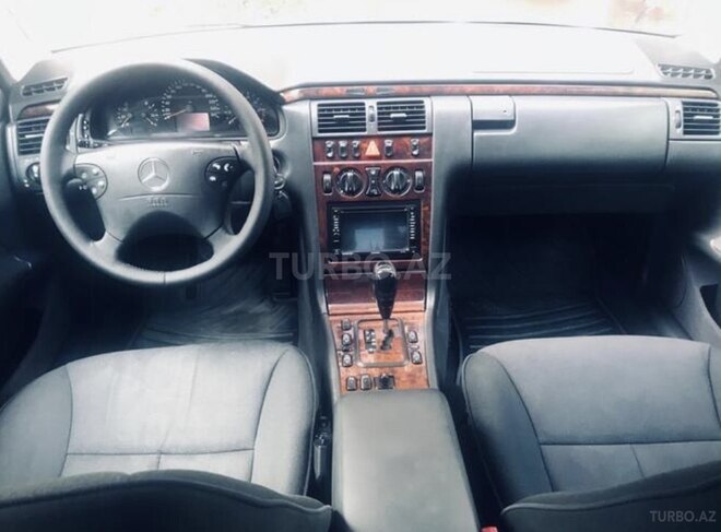 Mercedes E 240 2001, 265,000 km - 2.4 l - Lənkəran