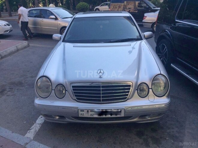 Mercedes E 240 2001, 265,000 km - 2.4 l - Lənkəran
