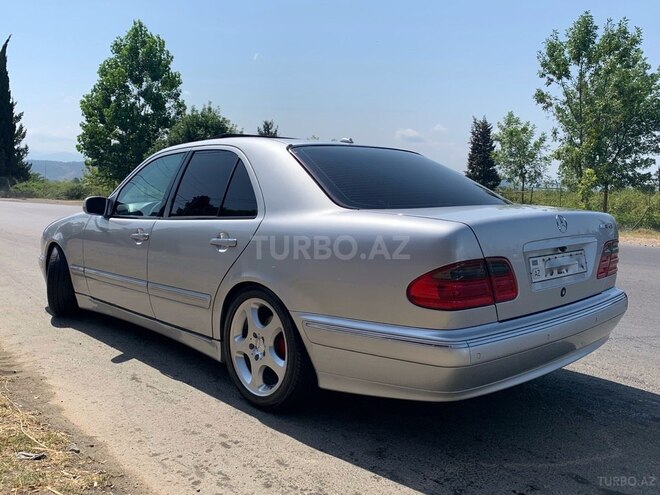 Mercedes E 240 2001, 265,000 km - 2.4 l - Lənkəran