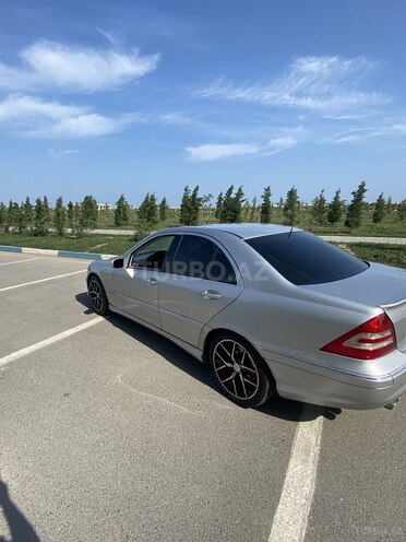 Mercedes C 250 2007, 210,000 km - 2.5 l - Bakı