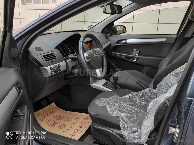 Opel Astra 2009, 167,000 km - 1.3 л - Bakı