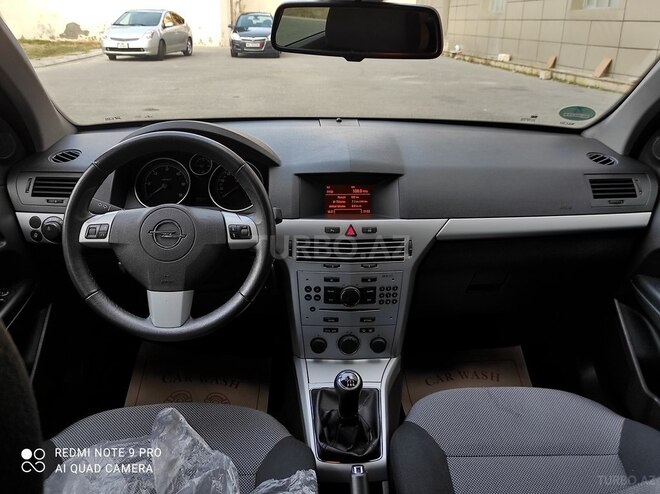 Opel Astra 2009, 167,000 km - 1.3 л - Bakı