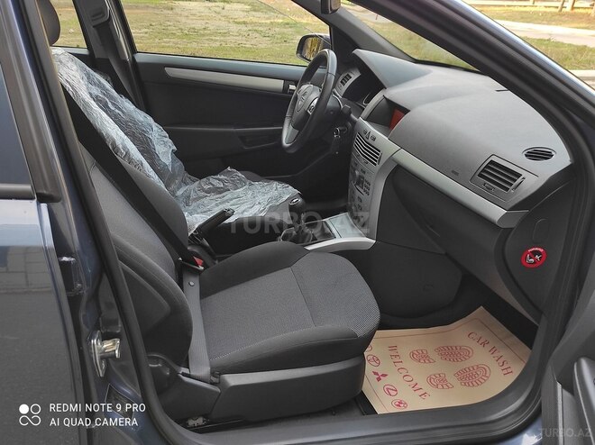 Opel Astra 2009, 167,000 km - 1.3 л - Bakı