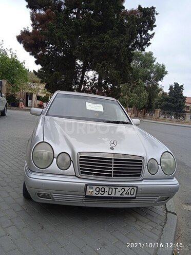 Mercedes E 240 1998, 340,000 km - 2.4 l - Bakı