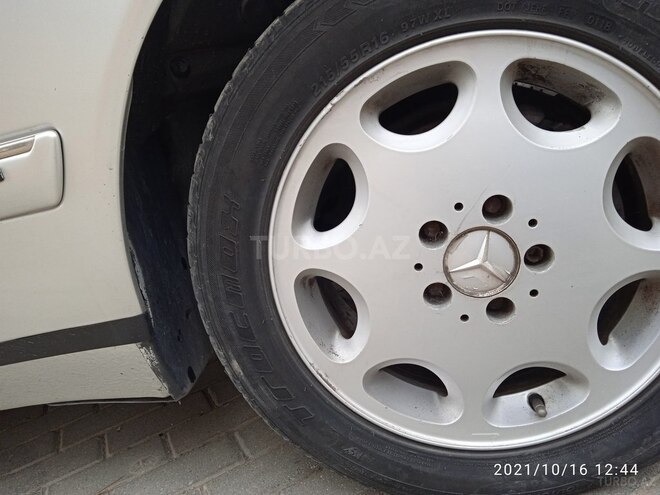 Mercedes E 240 1998, 340,000 km - 2.4 l - Bakı
