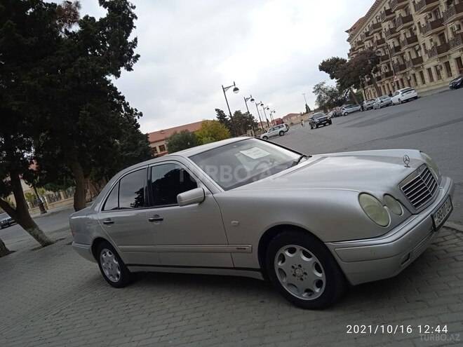Mercedes E 240 1998, 340,000 km - 2.4 l - Bakı