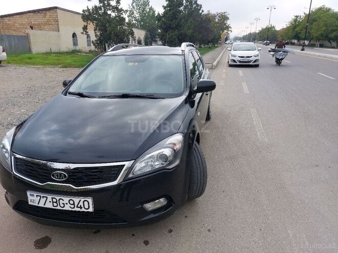 Kia Ceed 2010, 136,000 km - 1.4 l - Quba