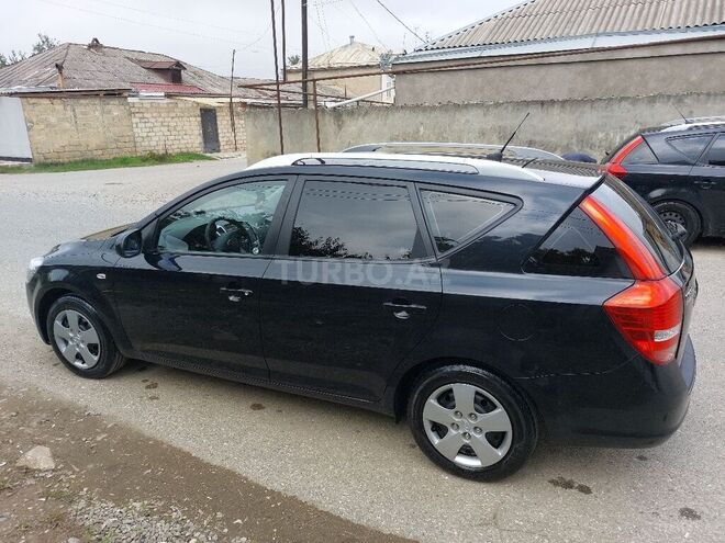 Kia Ceed 2010, 136,000 km - 1.4 l - Quba