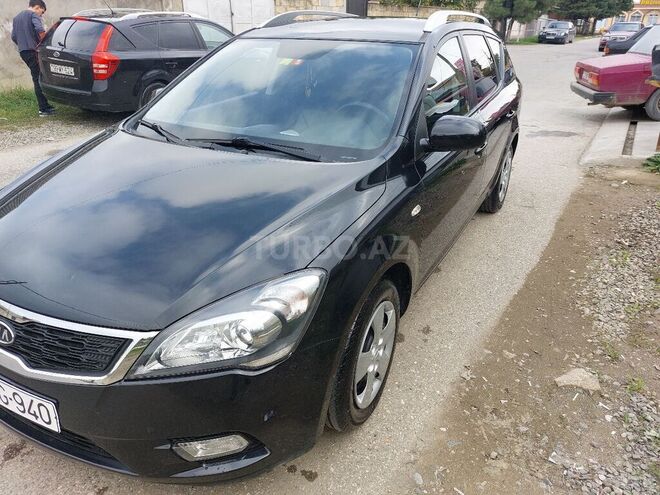 Kia Ceed 2010, 136,000 km - 1.4 l - Quba