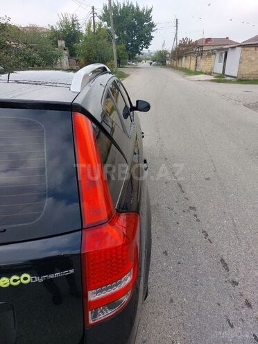 Kia Ceed 2010, 136,000 km - 1.4 l - Quba