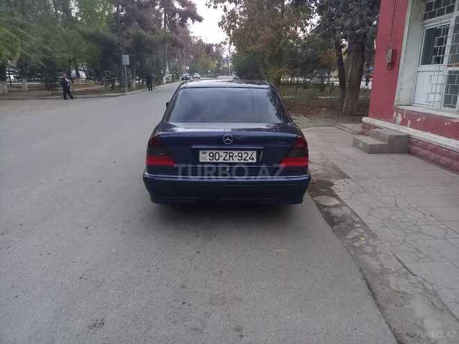 Mercedes C 200 1999, 299,039 km - 2.0 л - Sabirabad