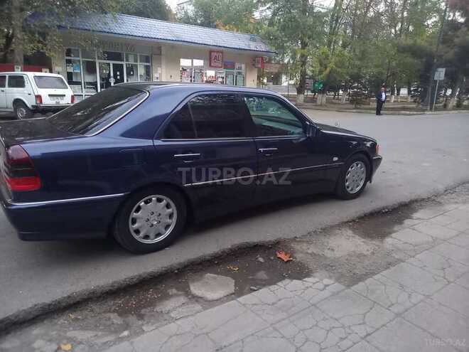 Mercedes C 200 1999, 299,039 km - 2.0 л - Sabirabad