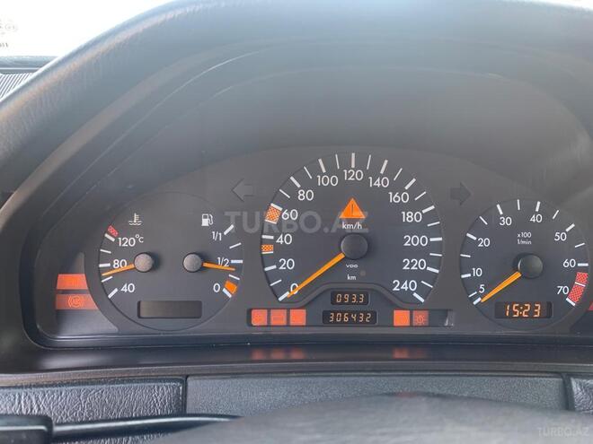 Mercedes E 230 1996, 306,432 km - 2.3 л - Bakı