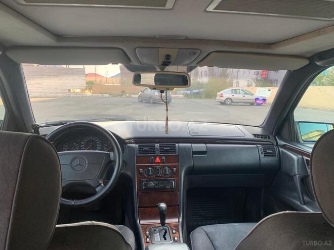 Mercedes E 230 1996, 306,432 km - 2.3 л - Bakı