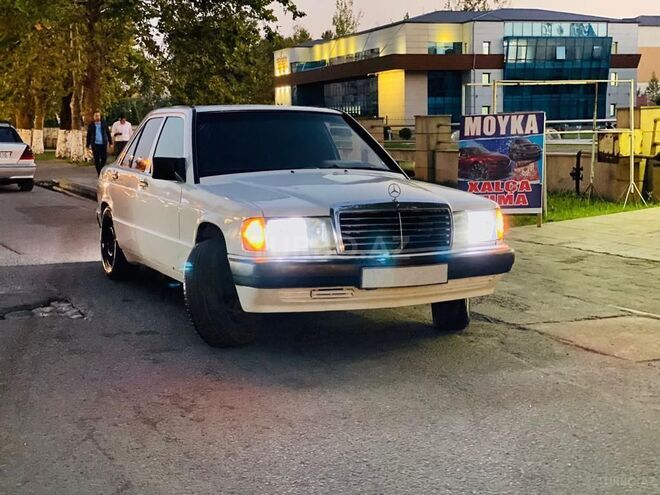 Mercedes 190 1990, 302,098 km - 2.0 l - Lənkəran