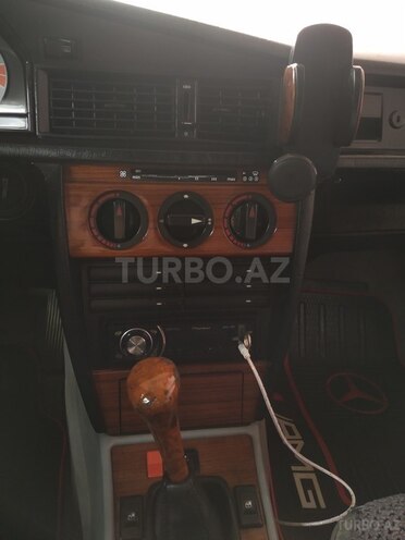 Mercedes 190 1991, 320,000 km - 2.0 l - Bakı