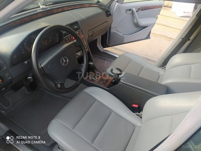 Mercedes C 240 2000, 298,000 km - 2.4 л - Bakı
