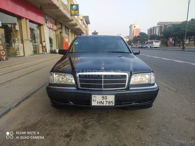 Mercedes C 240 2000, 298,000 km - 2.4 л - Bakı