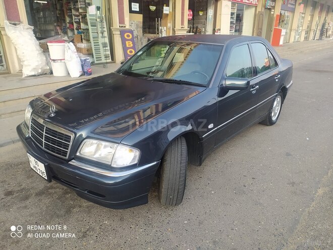 Mercedes C 240 2000, 298,000 km - 2.4 л - Bakı