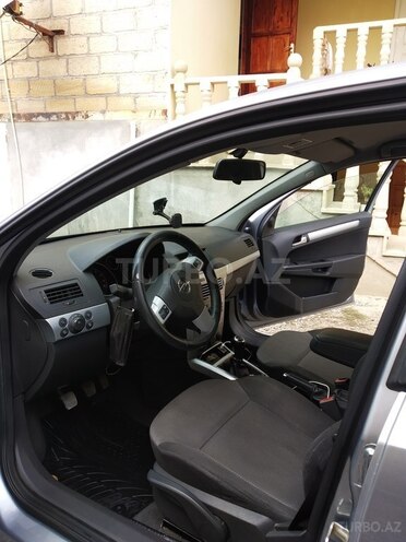 Opel Astra 2009, 290,000 km - 1.4 л - Bərdə