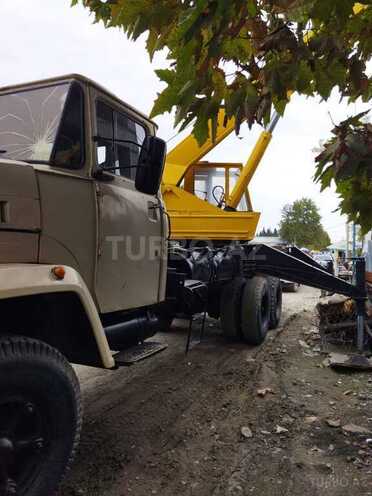 KrAZ  1994, 150,000 km - 16.0 l - Mingəçevir