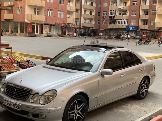 Mercedes E 220 2002, 307,800 km - 2.2 l - Bakı