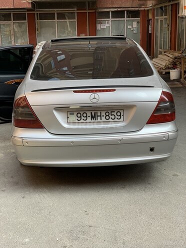 Mercedes E 220 2002, 307,800 km - 2.2 l - Bakı
