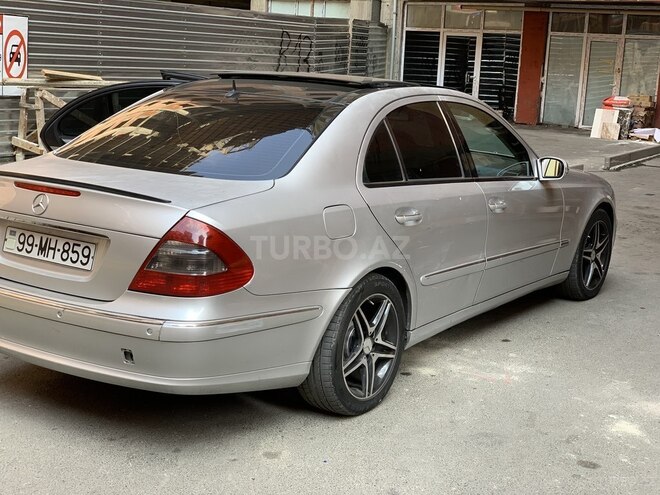 Mercedes E 220 2002, 307,800 km - 2.2 l - Bakı