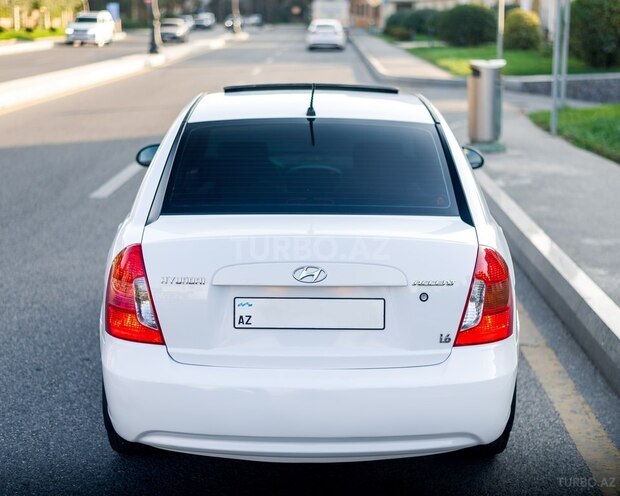 Hyundai Accent 2009, 180,400 km - 1.6 l - Bakı