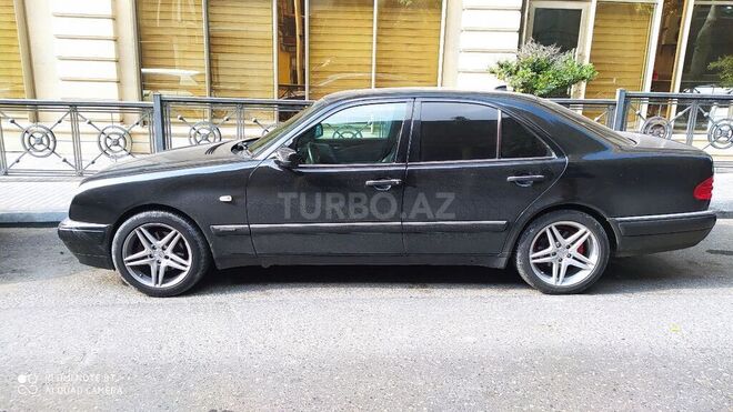 Mercedes E 280 1998, 270,000 km - 2.8 l - Bakı