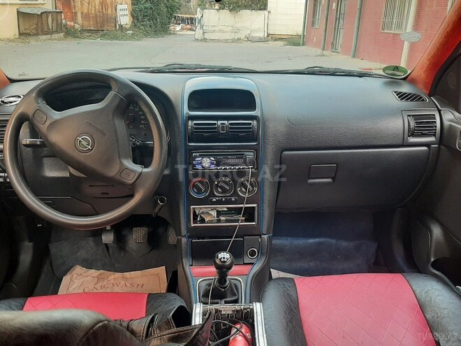 Opel Astra 1999, 299,000 km - 1.6 л - Bakı