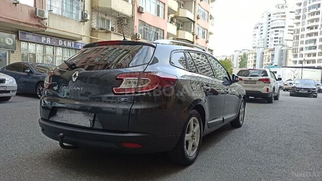 Renault Megane 2011, 200,000 km - 1.5 l - Bakı