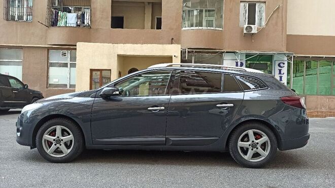 Renault Megane 2011, 200,000 km - 1.5 l - Bakı