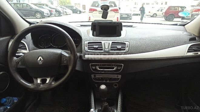 Renault Megane 2011, 200,000 km - 1.5 l - Bakı