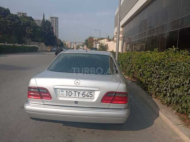 Mercedes E 320 1995, 300,000 km - 3.2 l - Bakı
