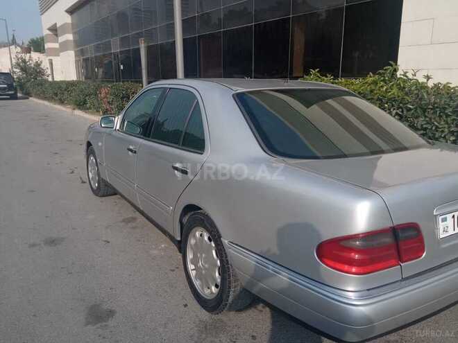 Mercedes E 320 1995, 300,000 km - 3.2 l - Bakı