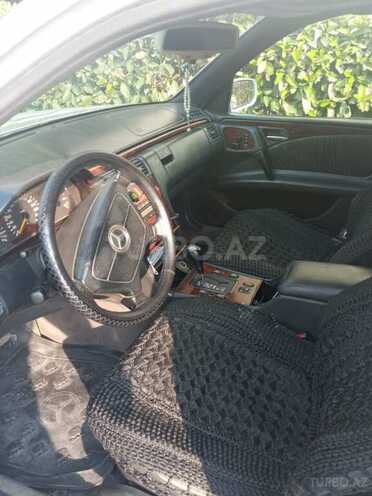 Mercedes E 320 1995, 300,000 km - 3.2 l - Bakı