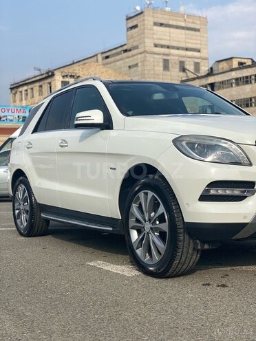 Mercedes ML 350 2012, 150,000 km - 3.5 l - Gəncə