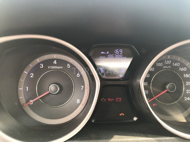 Hyundai Elantra 2012, 188,000 km - 1.8 l - Bakı