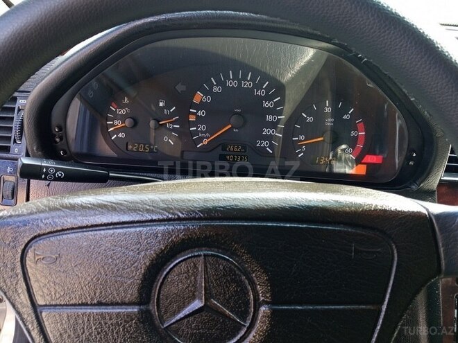 Mercedes C 220 1998, 407,400 km - 2.2 l - Sumqayıt