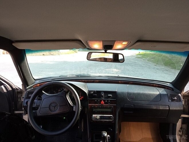Mercedes C 220 1998, 407,400 km - 2.2 l - Sumqayıt