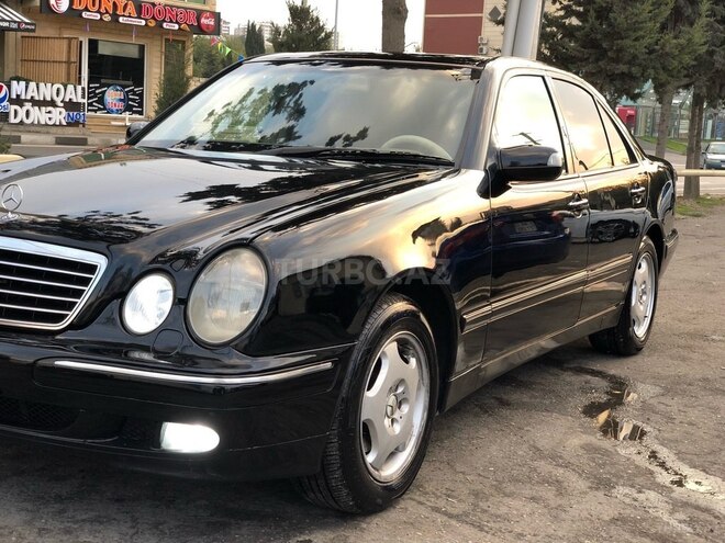 Mercedes E 320 2001, 274,123 km - 3.2 l - Bakı