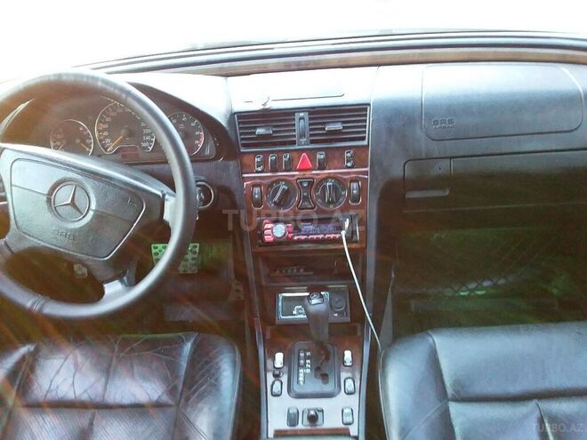 Mercedes C 240 1997, 216,418 km - 2.4 л - Balakən