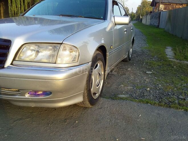 Mercedes C 240 1997, 216,418 km - 2.4 л - Balakən
