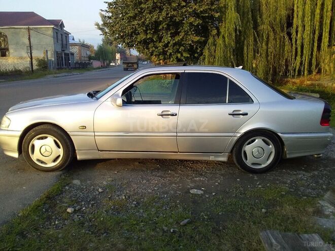 Mercedes C 240 1997, 216,418 km - 2.4 л - Balakən