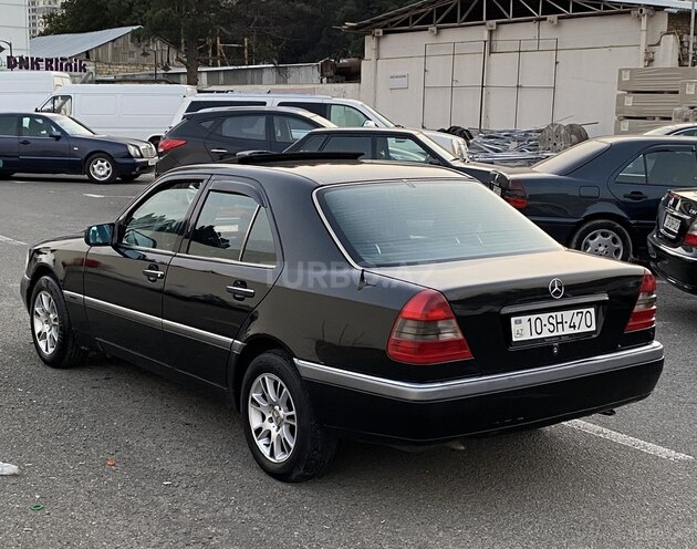 Mercedes C 180 1997, 267,890 km - 1.8 l - Gəncə