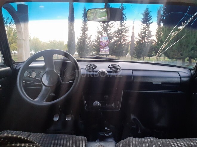 LADA (VAZ) 2106 1983, 220,000 km - 1.6 l - Qazax
